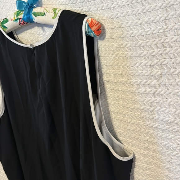 Lane Bryant white black dress made of polyester size 26/28 Excellent condition. - Picture 7 of 7